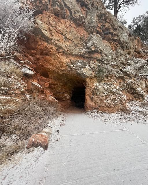 Jewel Cave National Monument