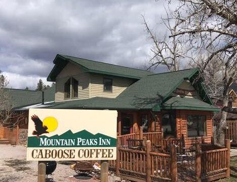 Mountain-Peaks-Inn-1