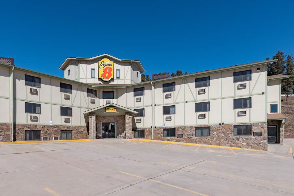 Hill City Super 8