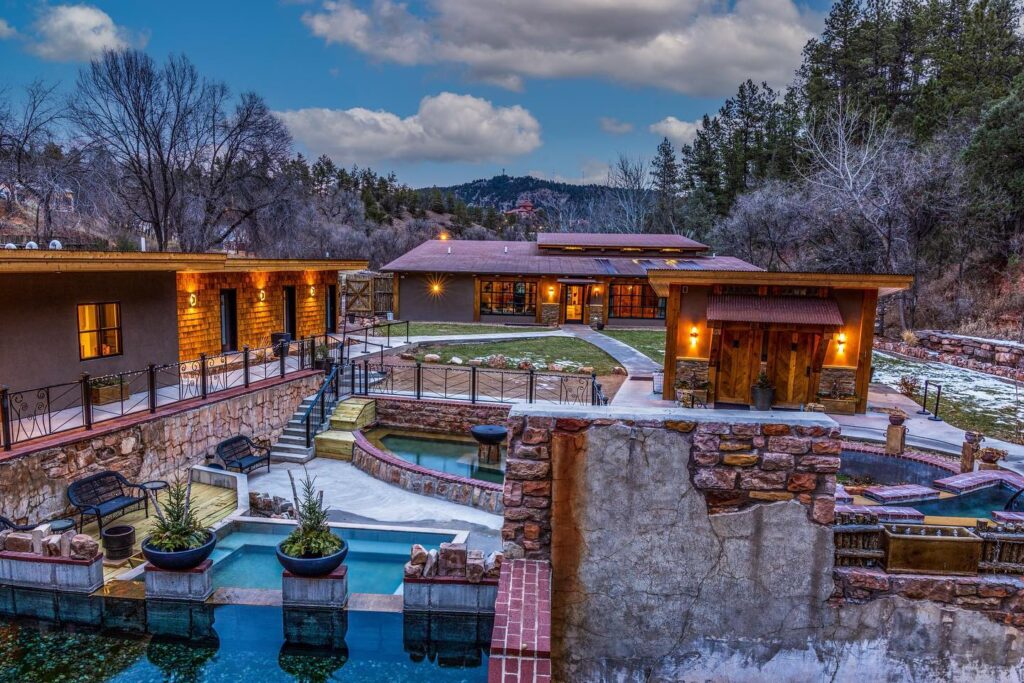 Moccasin Springs